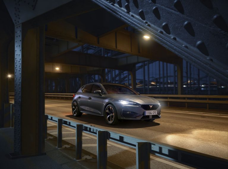 Llegan las nuevas versiones ‘light’ del Cupra León