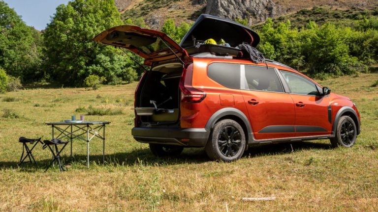 Una empresa española crea el primer Dacia Jogger convertido en camper