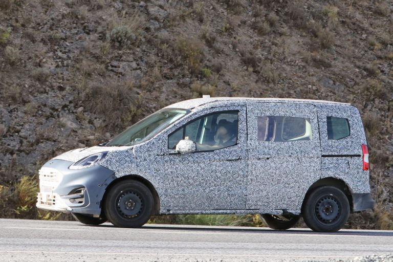 Ford Transit y Tourneo Courier. Las primeras fotos de su nueva generación