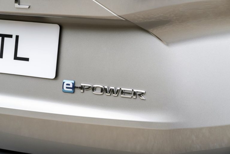 El SUV que funciona como un eléctrico, pero es híbrido y planta cara al exitoso Toyota RAV4