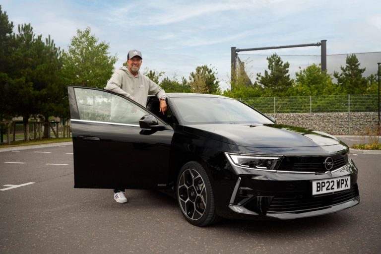 Jürgen Klopp sigue fiel a Opel