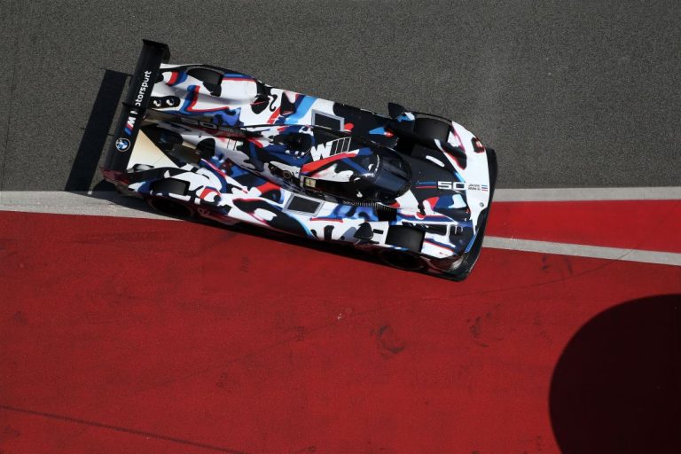 El BMW M Hybrid V8 aprueba con nota sus test de puesta a punto en España