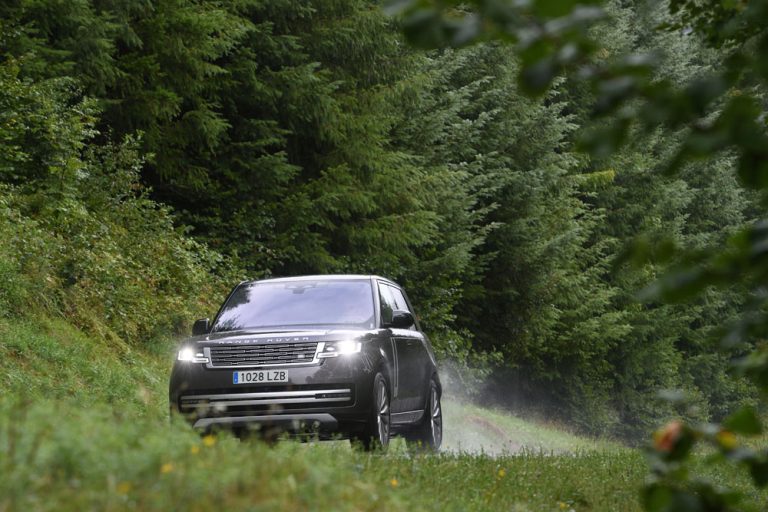 Conducimos el nuevo Range Rover: ¡colosal!