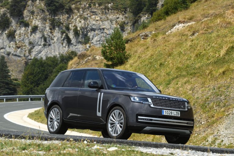Range Rover PHEV: el todoterreno sin límites ni en electrificación