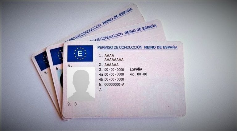 La DGT ya no te podrá multar por esto: en 2023 se elimina una de las multas más comunes