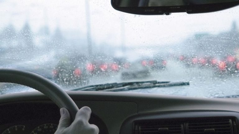 Cómo preparar tu coche para la lluvia