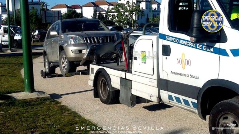 Las ciudades con la grúa municipal más cara, según la OCU