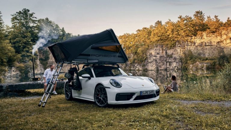 Cómprate un Porsche 911 y móntate la tienda de campaña allá donde vayas
