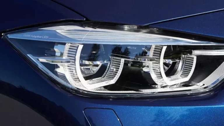 El RACE recomienda los faros LED matriciales como el extra más rentable para tu coche