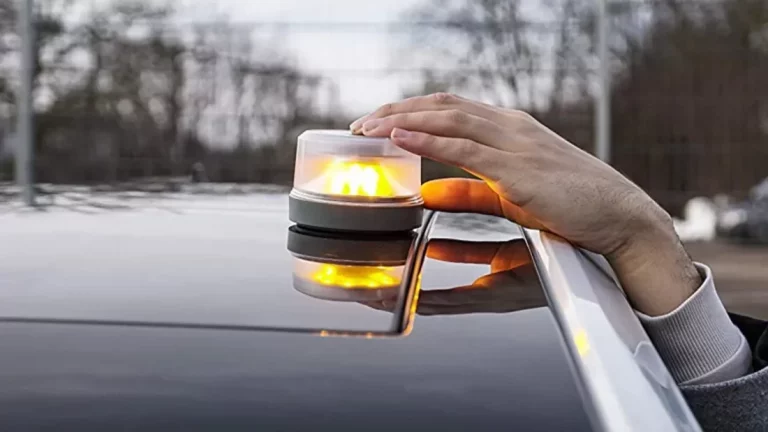 Ya es oficial, la DGT controlará todos los coches por GPS en 2026