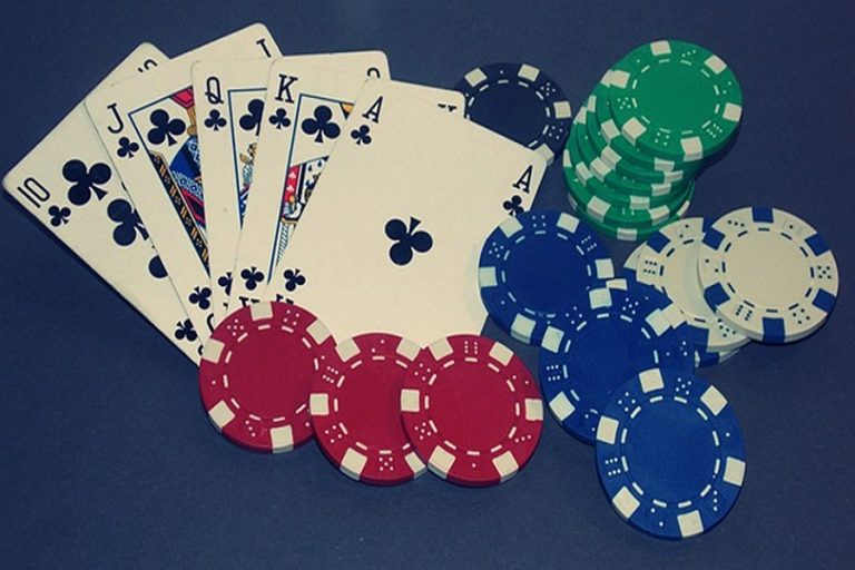 Poker Texas Holdem: aprende a jugar conociendo las reglas básicas