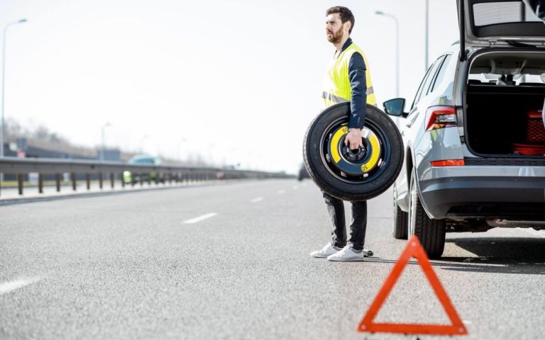 Los elementos de equipamiento que no pueden faltar en un coche nuevo