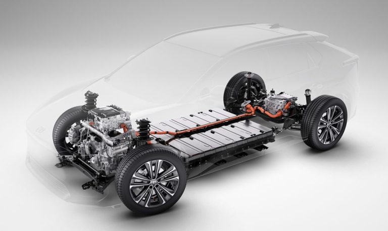 Europa autoriza 837 millones de euros para fabricar baterías para coches eléctricos en España