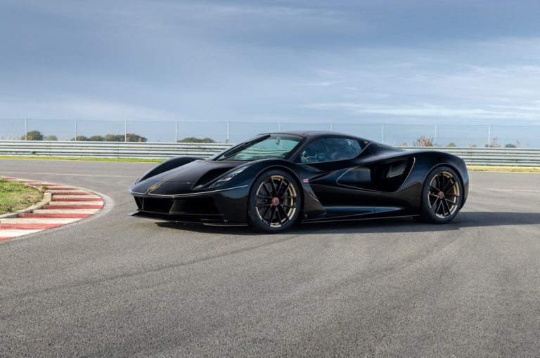 Emerson Fittipaldi da nombre al Lotus Evija más exclusivo