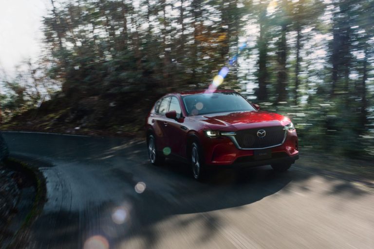 El Mazda CX-60 estrena un motor 3.3 e-Skyactiv D más barato que el PHEV