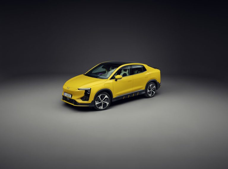 Aiways U6: un llamativo SUV eléctrico que no guarda secretos