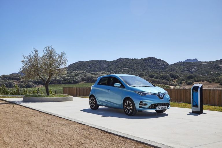 El precio medio del coche eléctrico usado se dispara un 45,8%