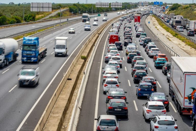 Estas son las peores horas para ponerse al volante, según la DGT