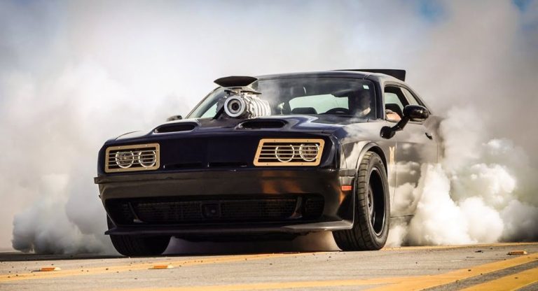 Los diez coches más caros destruidos en películas de cine