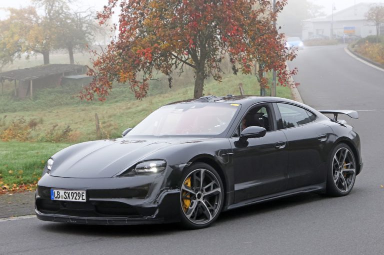¿Se prepara un radical Porsche Taycan GT?