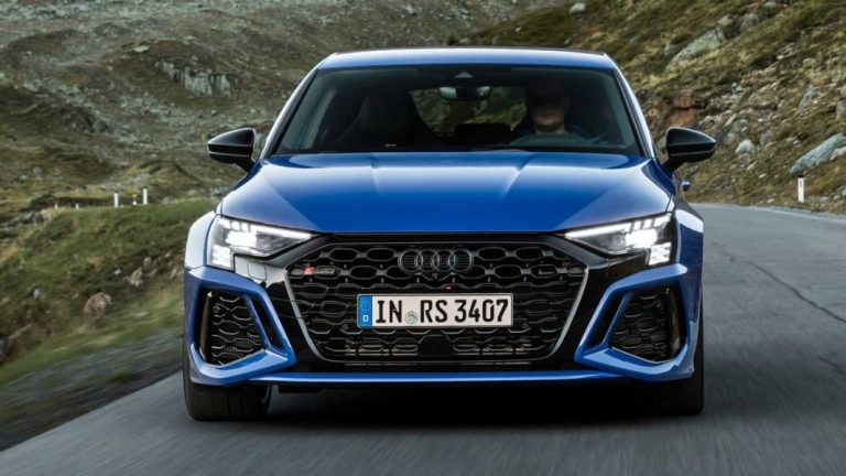 El Audi RS3  Performance rompe la banca y se convierte en el compacto más rápido