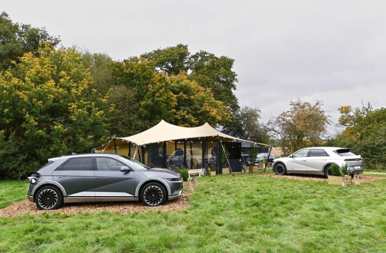 Bienvenido al Hotel Hyundai, el primero que se alimenta de la energía de coches eléctricos