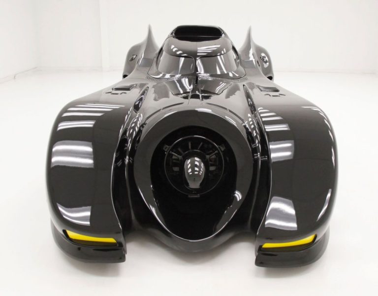 El legendario Batmóvil se ha puesto a la venta: ¿tienes suelto?