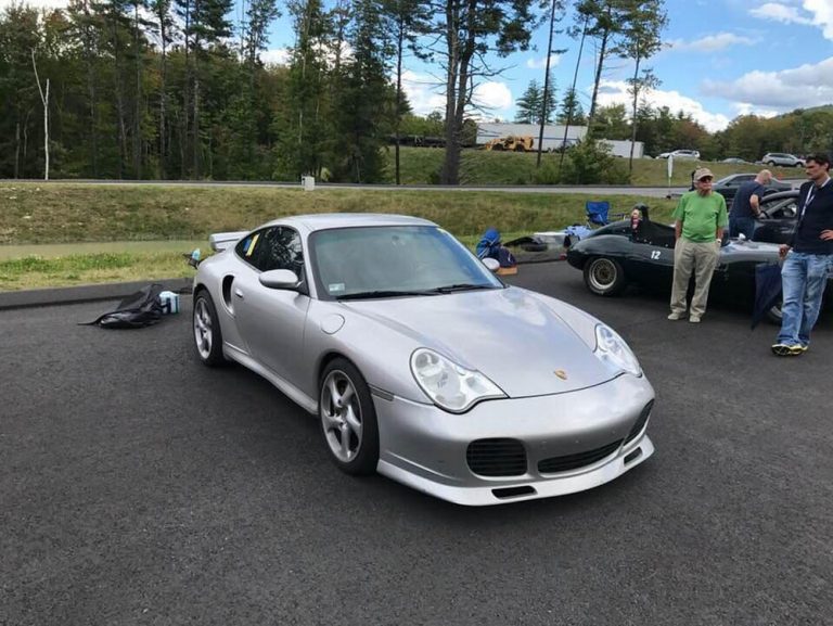 Este Porsche 911 Turbo es el ‘nueveonce’ con más kilómetros del mundo