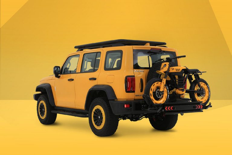 Tank 300: con bicicleta eléctrica a juego