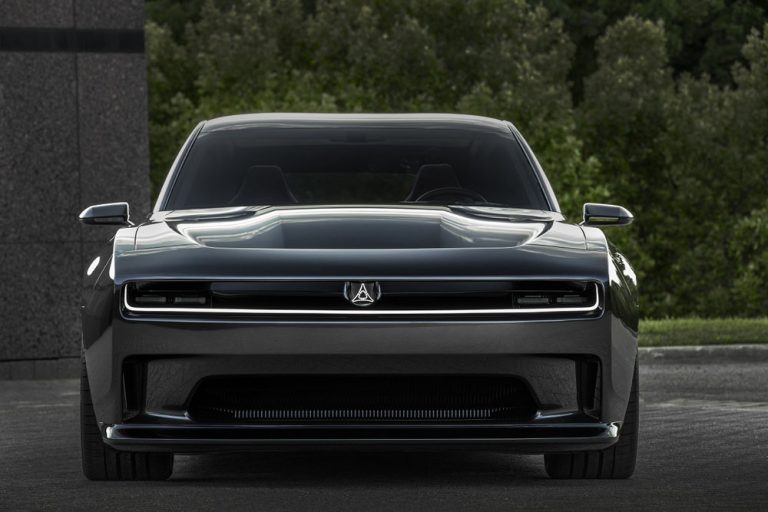 Dodge Charger Daytona SRT: ya hay potencia para el muscle car eléctrico