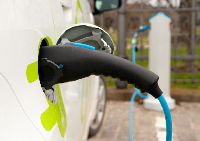 5 errores a evitar si estas vacaciones viajas en coche eléctrico