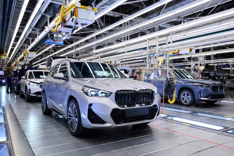 El BMW iX1 arranca su producción en Alemania