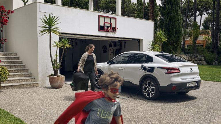Nuevos Citroën C4 X y ë-C4, ya a la venta en España desde 22.785 euros