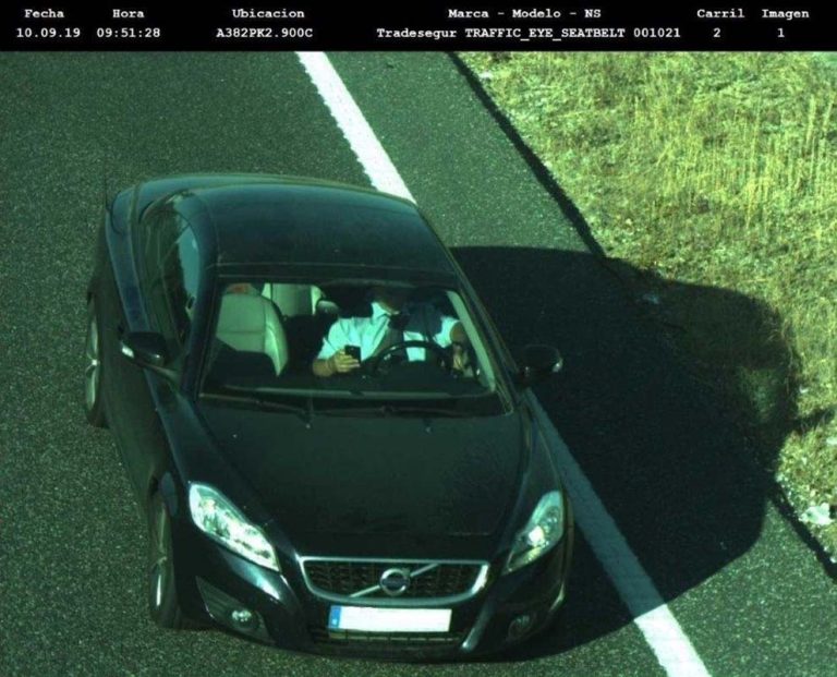 ¿Qué pasa si me ponen una multa estas vacaciones con un coche de alquiler?