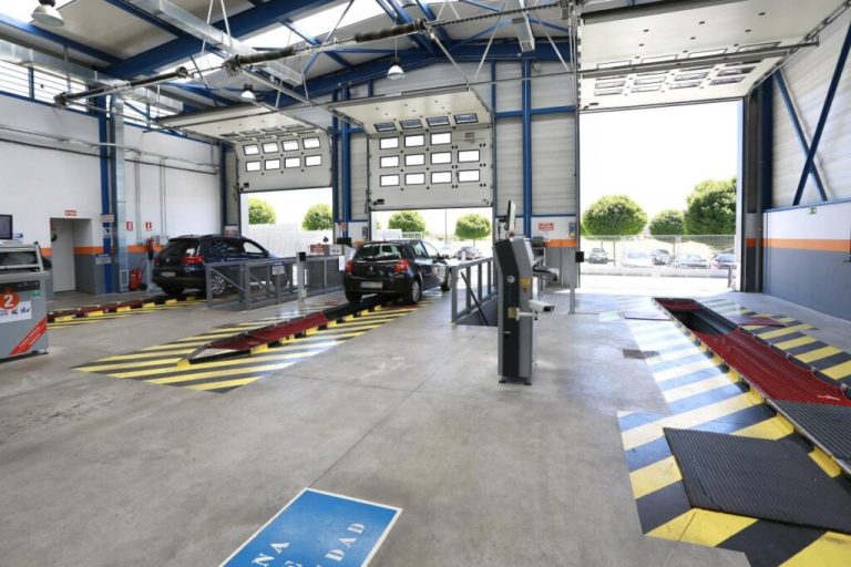 Las ITV avisan: estos son los coches que deberán pasar la ITV en febrero