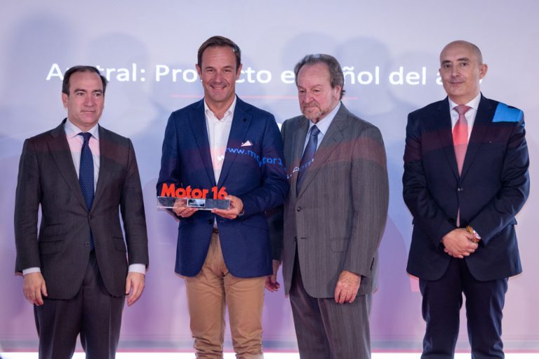Premios Motor16. Renault Austral: Producto español del año