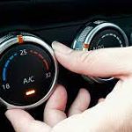 El gesto de 5 segundos para cuidar el aire acondicionado del coche y evitar averías de 500 euros