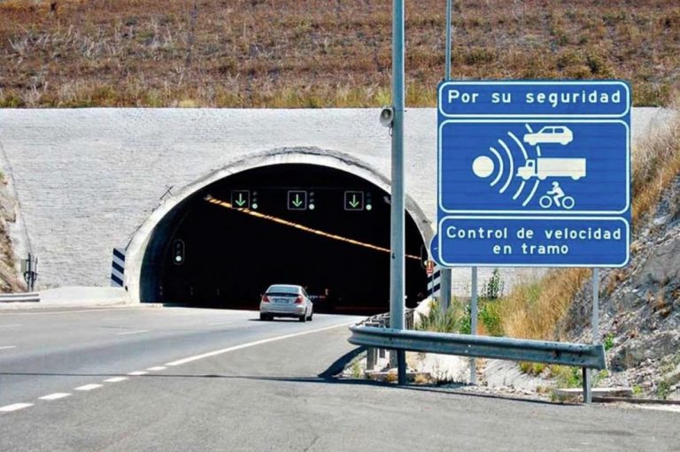 Radares invisibles: así son y así nos multa la DGT con ellos
