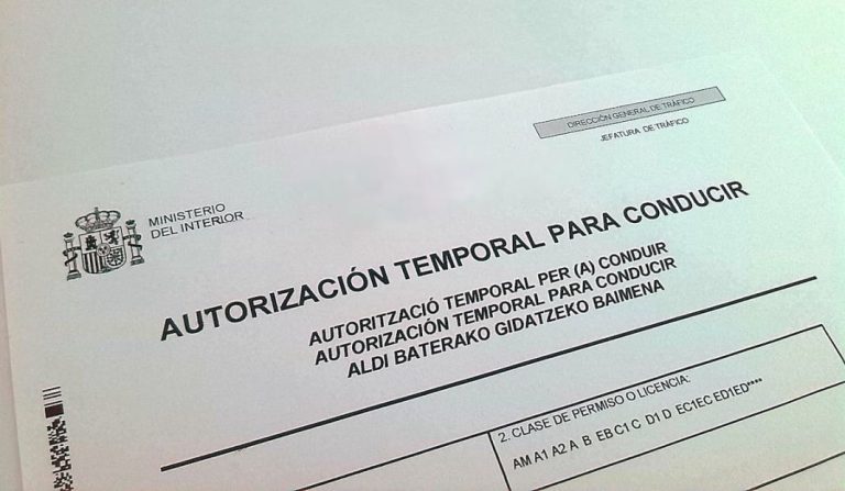 ¿Cómo puedo recuperar dos puntos del carnet de conducir?