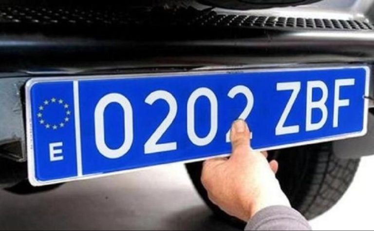 ¿Sabes que puedes personalizar la matrícula de tu coche? Lo dice la DGT