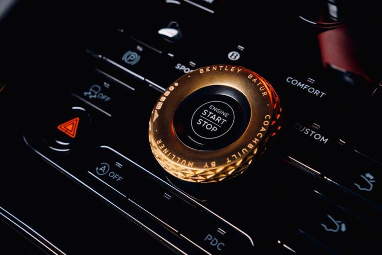 Bentley Batur: su extra más exclusivo se fabrica con oro impreso en 3D