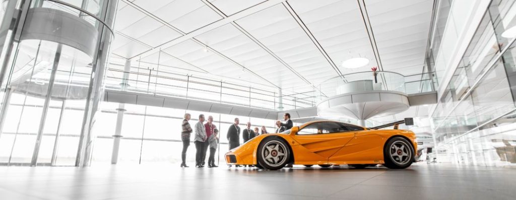 McLaren SUV: la ofensiva que desvela a su red de concesionarios llegará con motor V6 híbrido 1 Motor16 2022 mclaren woking cars 1 Motor16