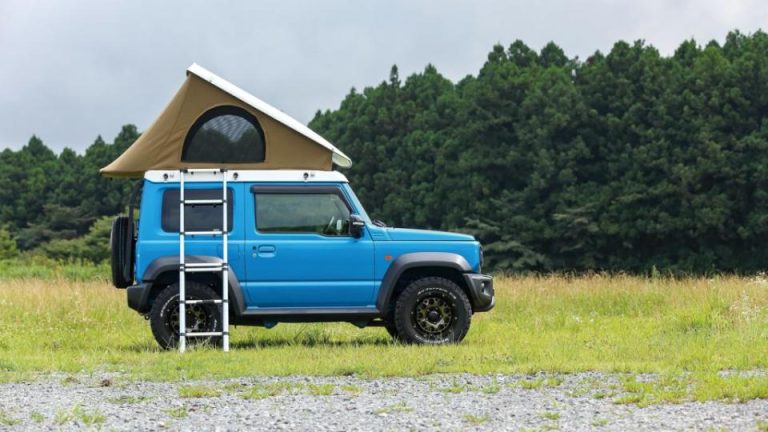 Con este accesorio tu Suzuki Jimny se convierte en un diminuto camper