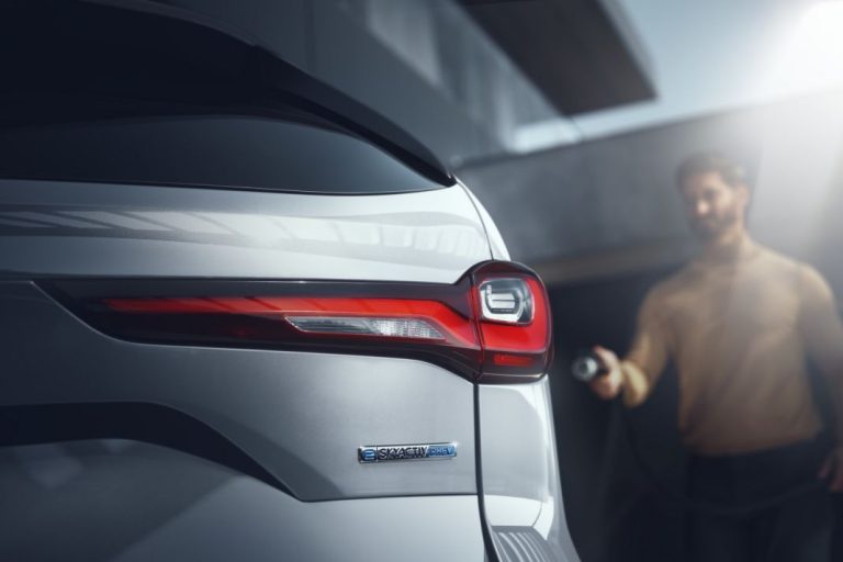 Mazda CX-90: el gran SUV de la marca estrena importantes novedades