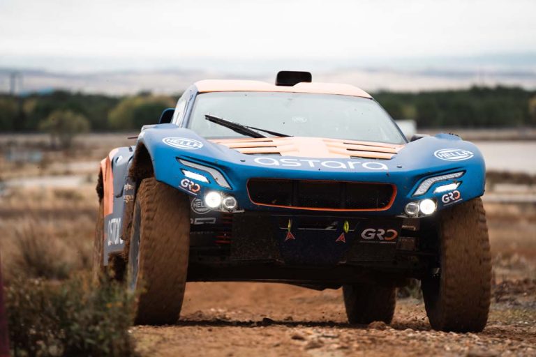 Así es el eficiente Astara que correrá en el Dakar