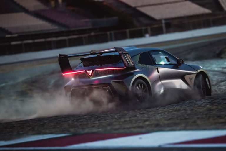CUPRA vuela con su último prototipo de carreras eléctrico