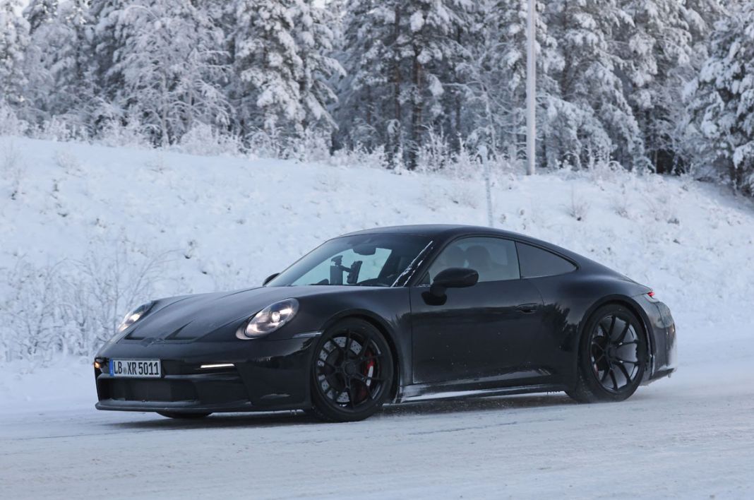 Porsche-911-GT3-Touring-facelift-14