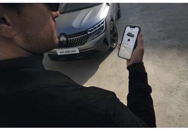 Renault potencia los servicios conectados