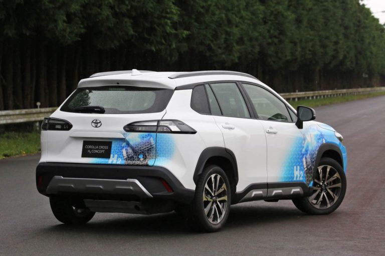 Toyota lo tiene claro, el hidrógeno es el futuro y este es su primer SUV