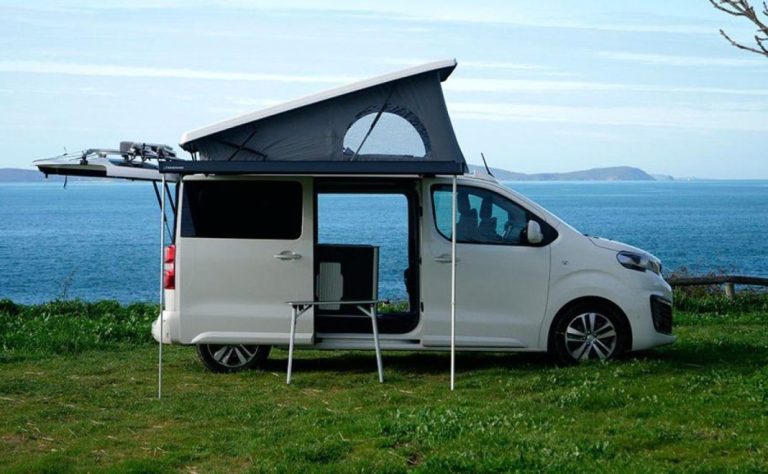 Los kit para convertir tu furgoneta en camper arrasan. Y ya los vende Leroy Merlin